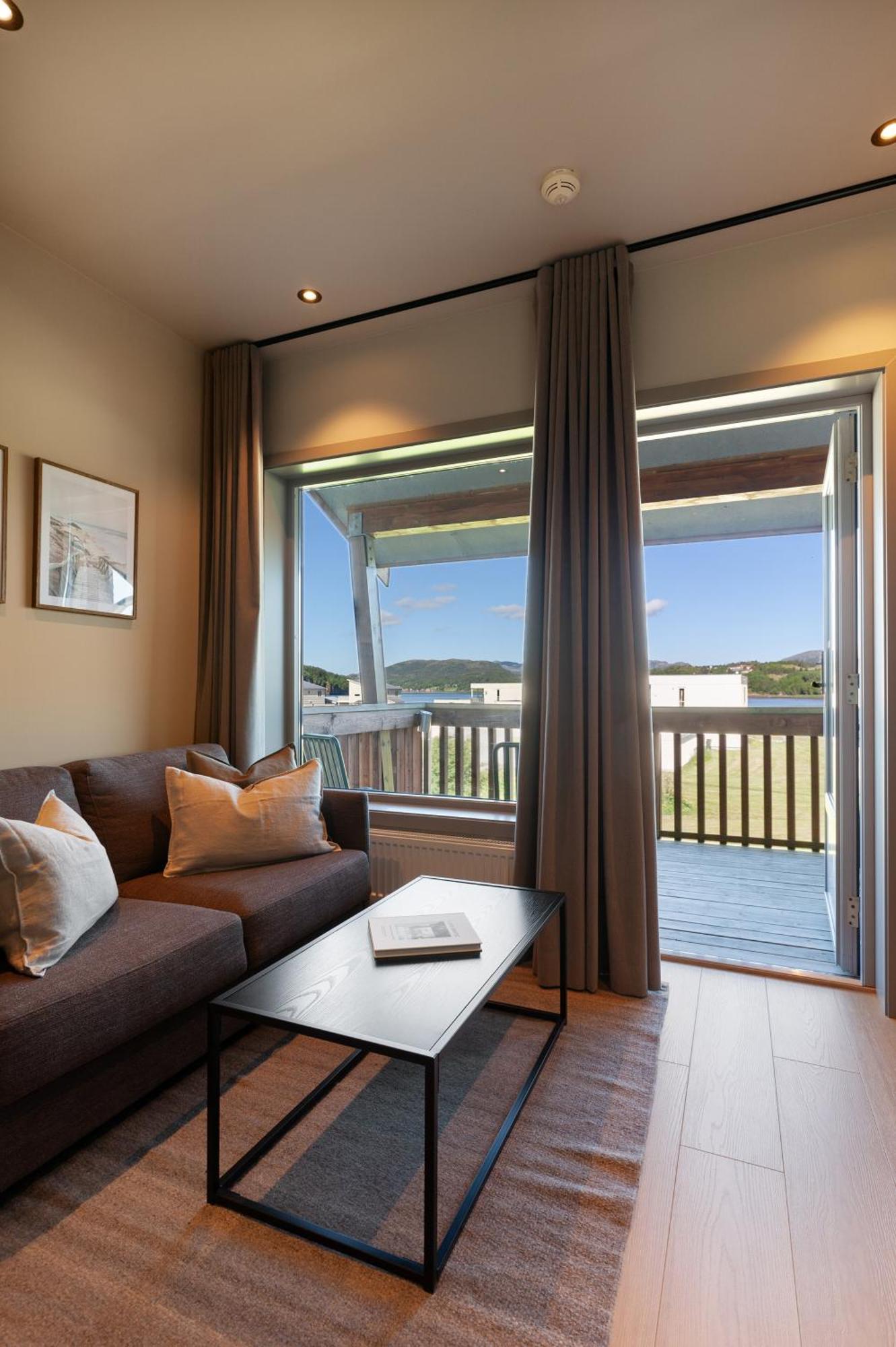 Hotel Bjugn 3*